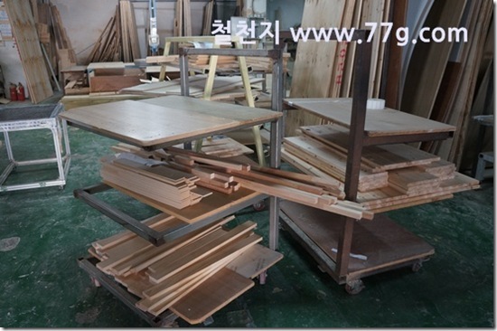 77gDSC07964-20130305-154956