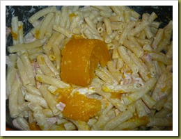Maccheroncini con prosciutto cotto e mousse di peperone giallo (4)
