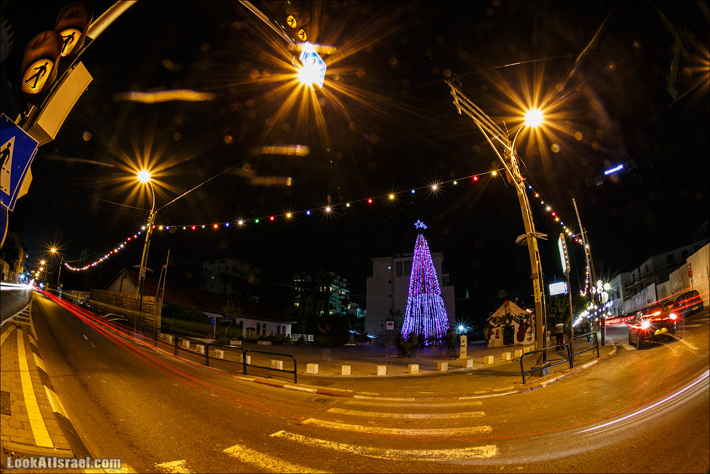 Рождество в Яффо. Праздничная елка и украшения. LookAtIsrael.com - Фото путешествия по Израилю