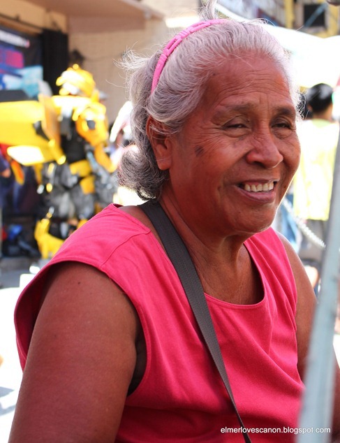 vendor at quiapo