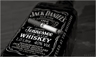 black-and-white-jack-daniels-marlboro-smoke-Favim.com-344725