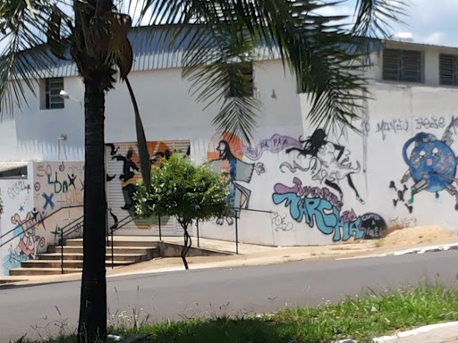 Grafite Muro Salão Paroquial