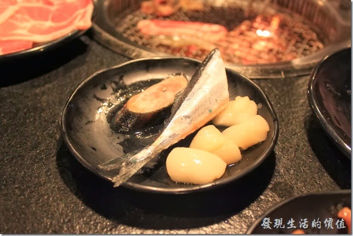 台南-逐鹿焊火燒肉。秋刀魚與干貝