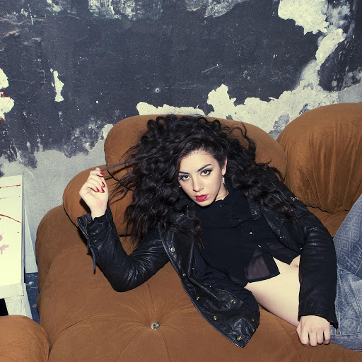 Hd-183687-ascw183687