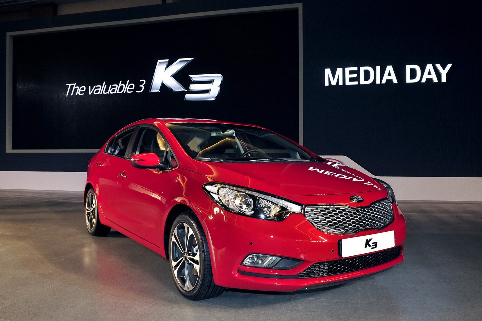 [2013-Kia-K3-Forte-26%255B2%255D.jpg]