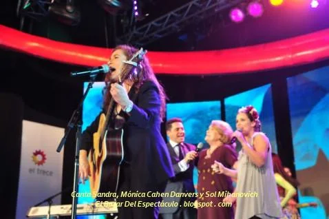 Canta Sandra, Mónica Cahen Danvers y Sol Mihanovich.jpg