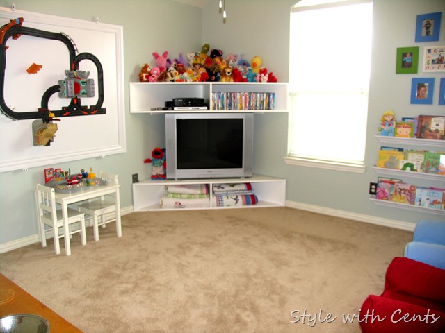 Creating an Inexpensive Playroom from Style with Cents www.stylewithcents.blogspot.com 10