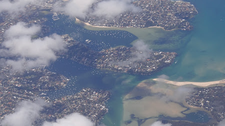 Imagini Australia: Suburbie Sydney vazuta din avion
