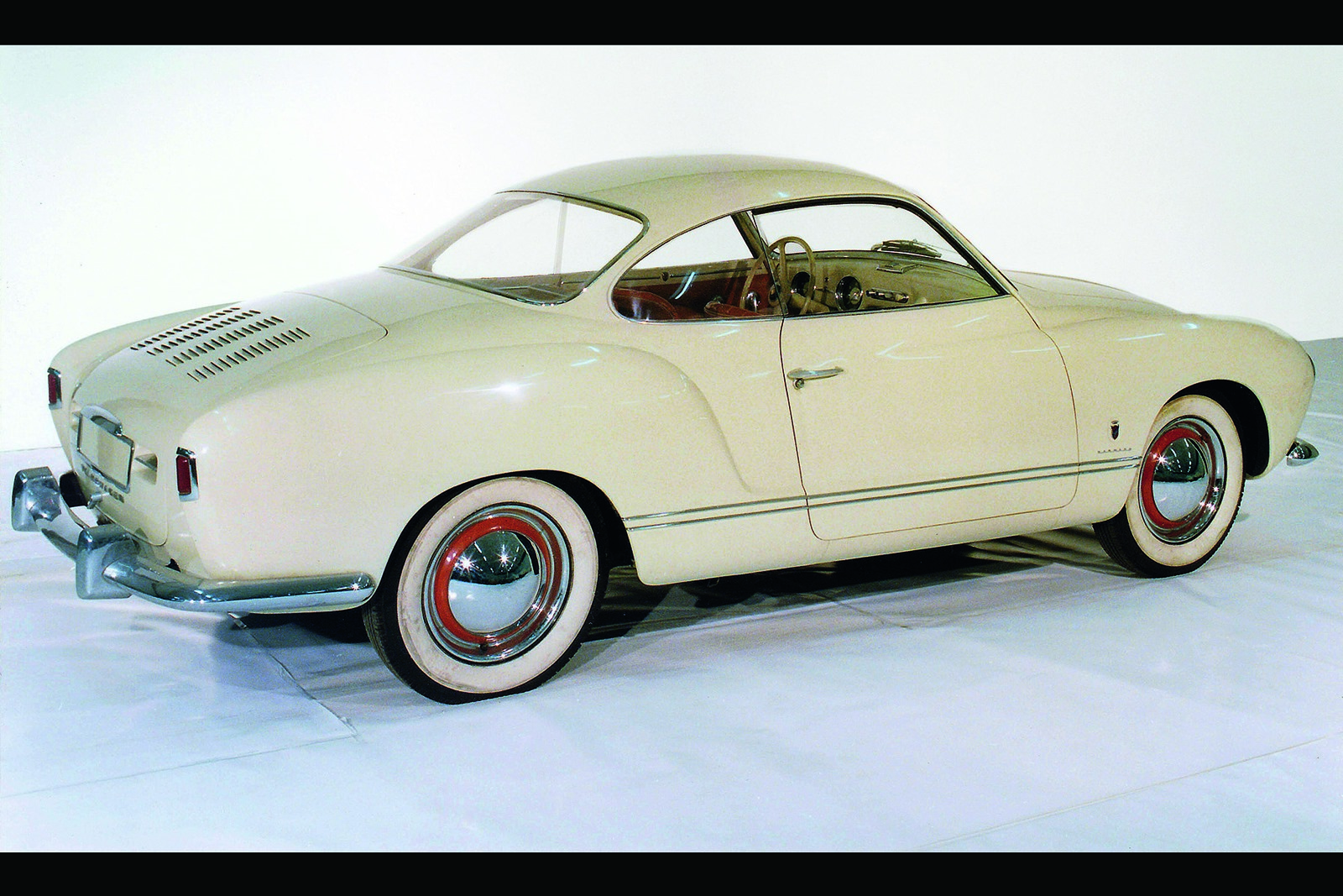 [VW-Karmann-Ghia-2%255B4%255D.jpg]