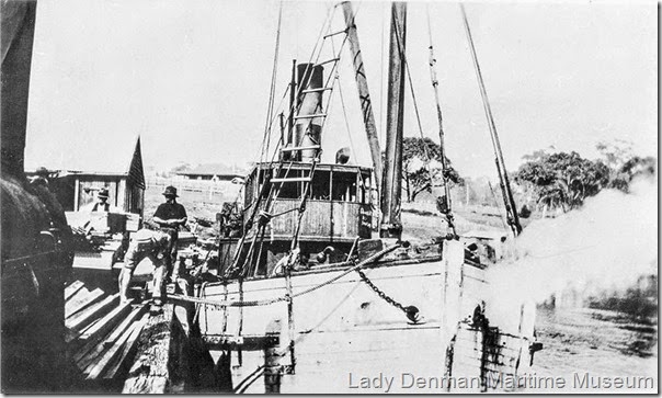 5-SS-Patonga-at-Huskisson-wharf-loading-timber