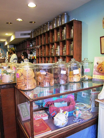[alice_tea_cup%2520018%255B7%255D.jpg]