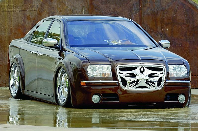 Carscoop_Laguna300c_1%25255B8%25255D.jpg
