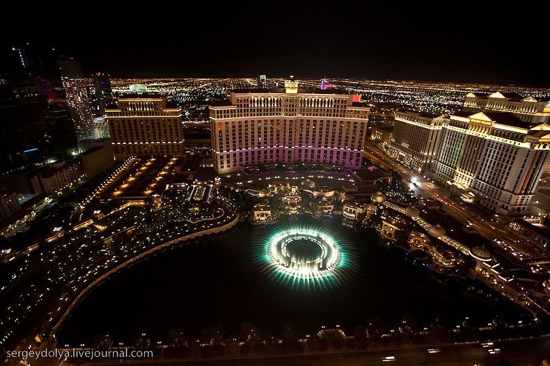 The Dubai Fountain - น้ำพุเต้นรำที่ใหญ่ที่สุดในโลก