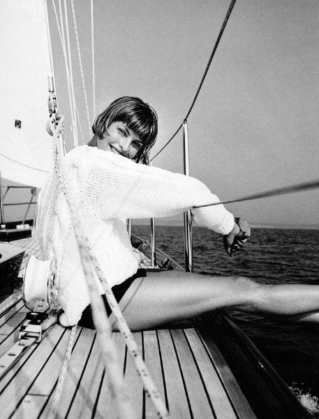 [harpers%252Bbazaar%252Bnovember%252B1996%252Blinda%252Bdemarchelier%252B7%255B5%255D.jpg]