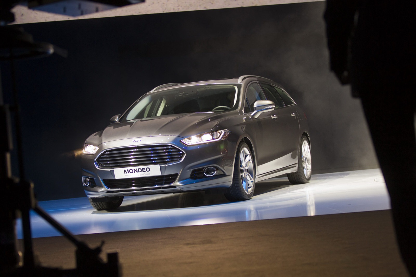 [2013-Ford-Mondeo-19%255B2%255D.jpg]