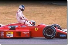 Derek Warwick sulla Ferrari di Gerard Berger