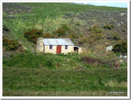 MacTavish's Hut, a restored gold miners hut on the Ida Valley road.