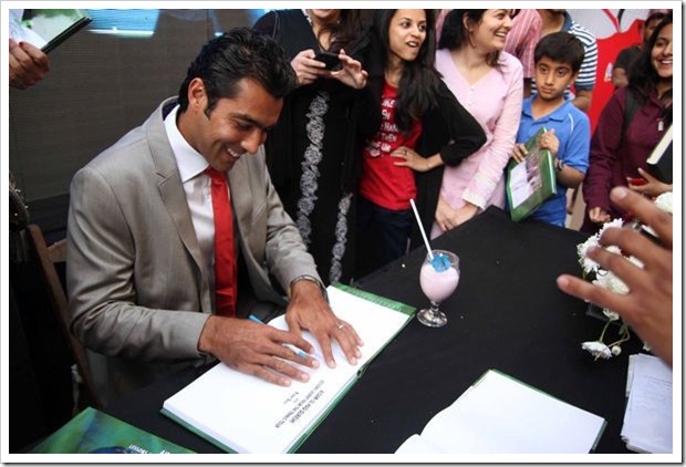Aisam_book_signing Aisam_book_signing