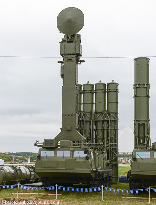 Зенитная ракетная система С-350Е "Витязь" и "Антей-2500" на "МАКС-2013"
