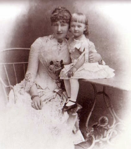 Con su hija Isabel de Austria  Erzi