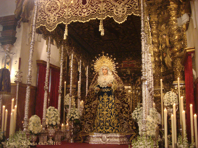 Esperanza de la O - Besamanos 2011 (5).JPG