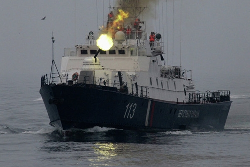 Пограничная служба ФСБ России провела учения в Японском море