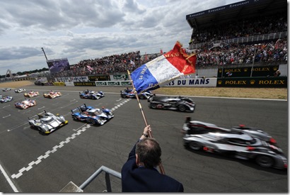 start_of_the_24_hours_le_mans_2011_large_99991