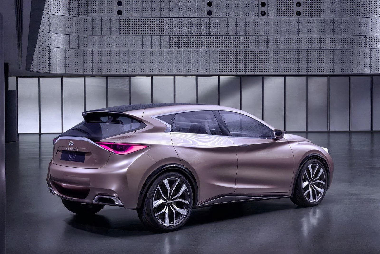 [Infiniti-39%255B2%255D.jpg]