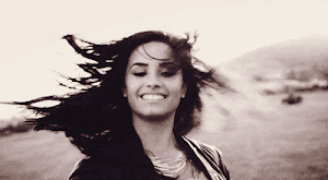 tumblr_lz3bqetfIK1rovmsio1_500_large.gif