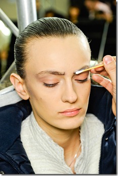 Chanel-sequined-eyebrows-4