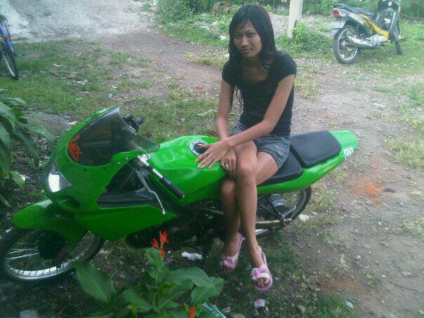 WAJIT EKA BLOGSPOT: CEWEK KAWASAKI NINJA RR-9