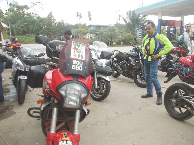 [DSCN27062.jpg]