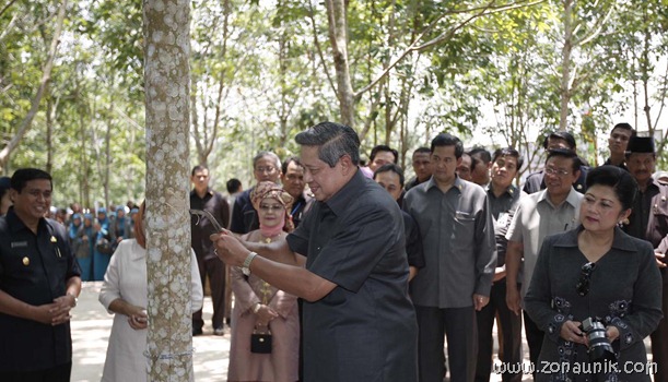 foto keseharian Presiden Indonesia Susilo Bambang Yudhoyono (30)