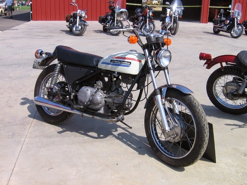 [IMG_8531-1974-Harley-Davidson-350-Sp%255B2%255D.jpg]