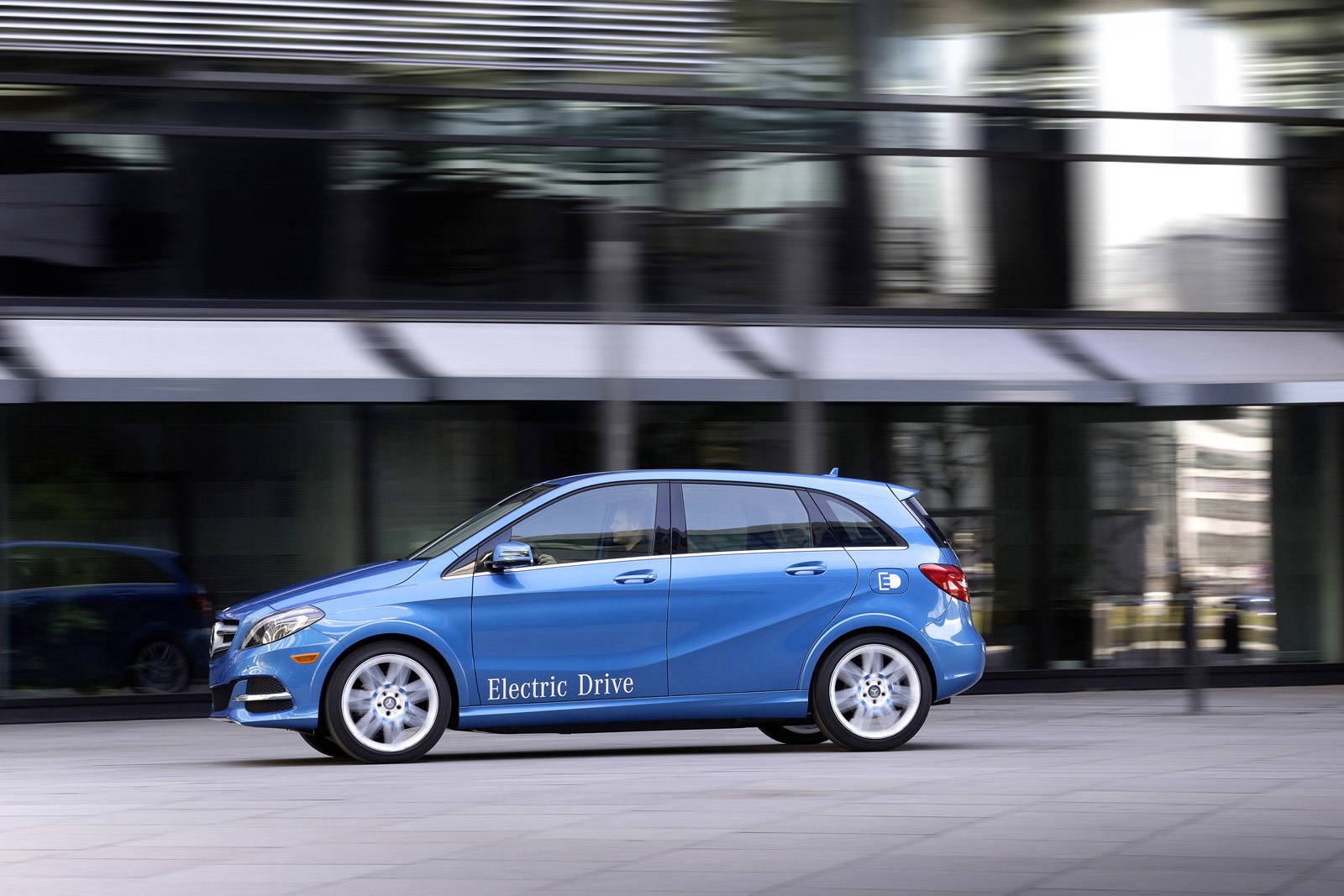 [Mercedes-Benz-B-Class-Electric-Drive-5%255B3%255D.jpg]