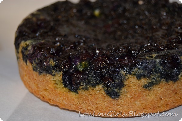 Blueberry-lemon-curd-buttermilk-cake-with-blueberry-cream-cheese-frosting (6)