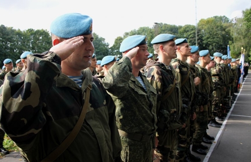 "Запад-2013": Белорусские военные во время перехода в Балтийск на российских БДК