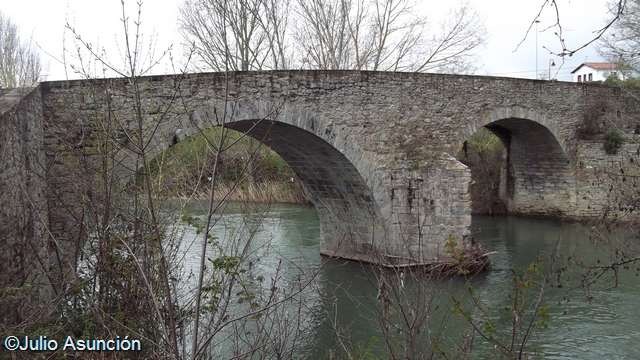 [Puente-de-Miluce---Pamplona12.jpg]