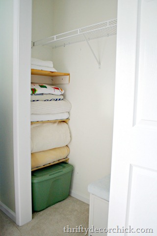 [using-wasted-space-in-closet%255B2%255D.jpg]
