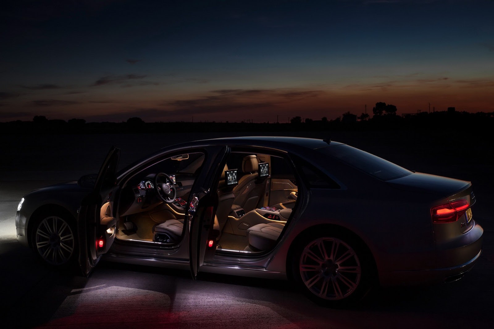 [2014-Audi-A8-5%255B2%255D.jpg]