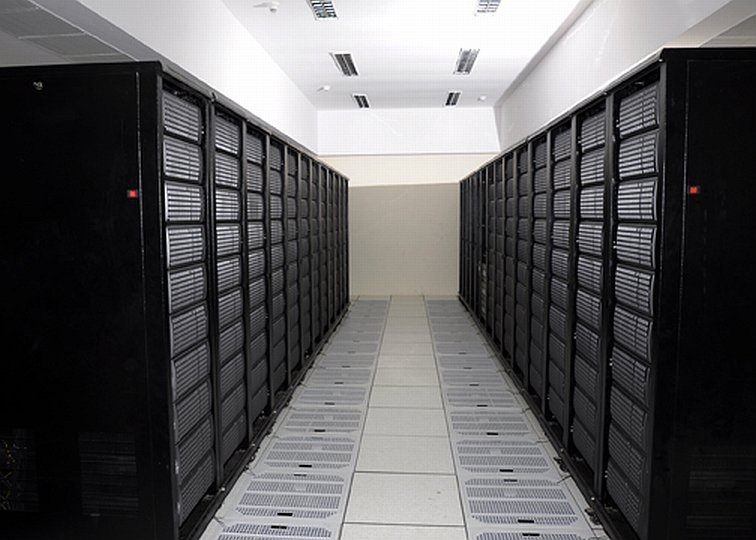 [20111219-SAGA-220-Supercomputer-01%255B1%255D.jpg]