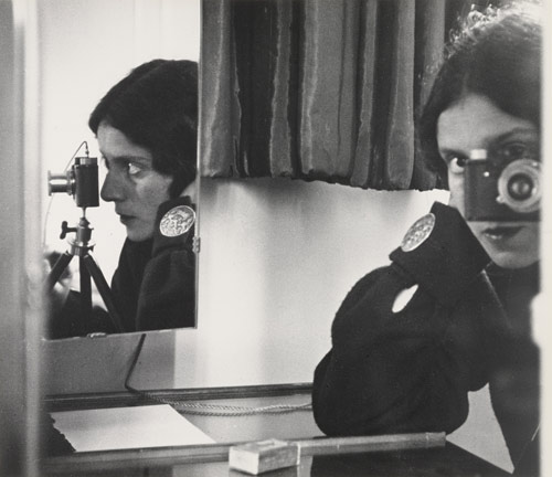 Ilse Bing, Self-Portrait in Mirrors, 1931.jpg