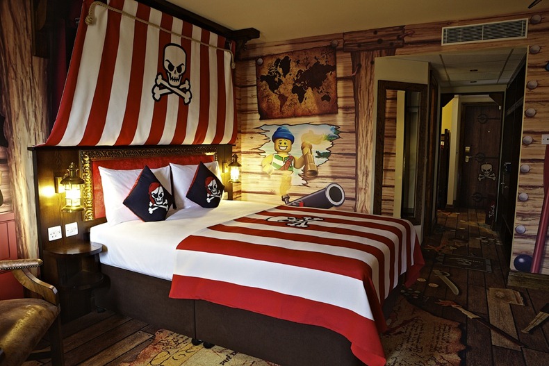 lego-hotel-12 lego-hotel-12