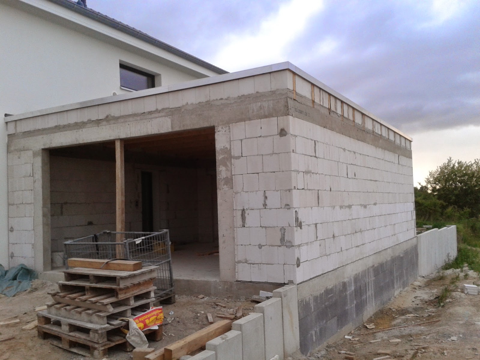 Unser Bautagebuch: Garagendach fertig