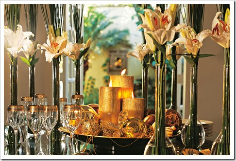 mesa-flores-tacas-velas-douradas-claudia-natal