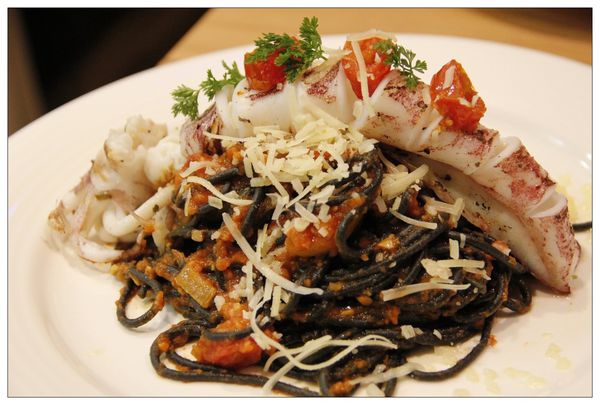 【台北大安區】捷運國父紀念館站美食．甜點精緻、食材用心－☾貝比諾小館Cafe Bambino☽