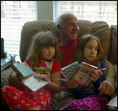 06f - Christmas Blurrr - Grandpop and the girls