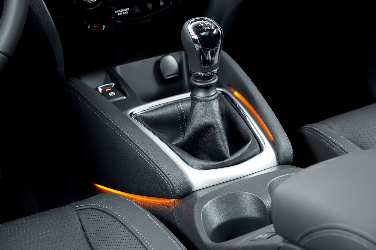 [2014-Nissan-Qasqai-41%255B2%255D.jpg]