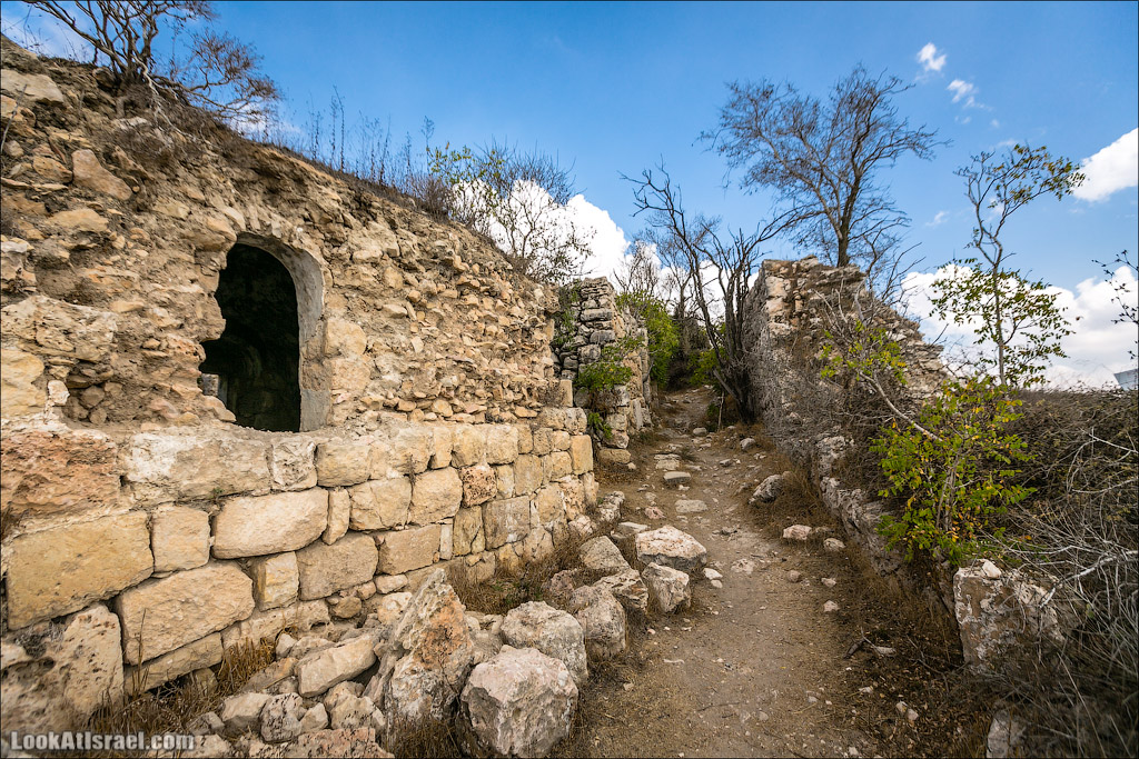 LookAtIsrael.com - Фото путешествия по Израилю | Крепость Бельмонт в кибуце Цуба | Belmont fortress