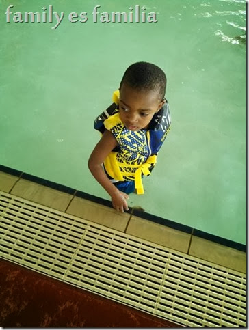 Kendry on the side pool